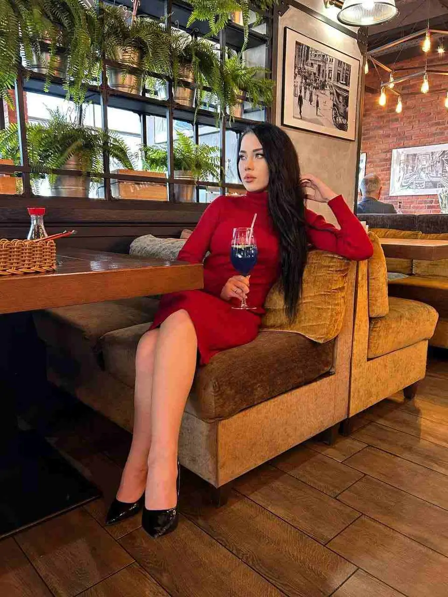 Azaliya escort in Dubai