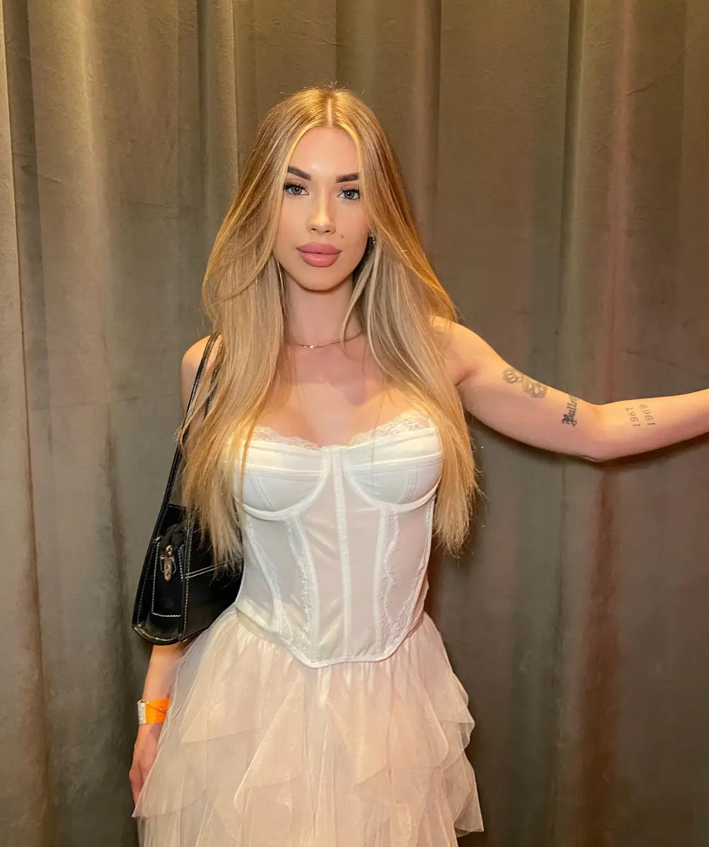 Chiara escort in Dubai