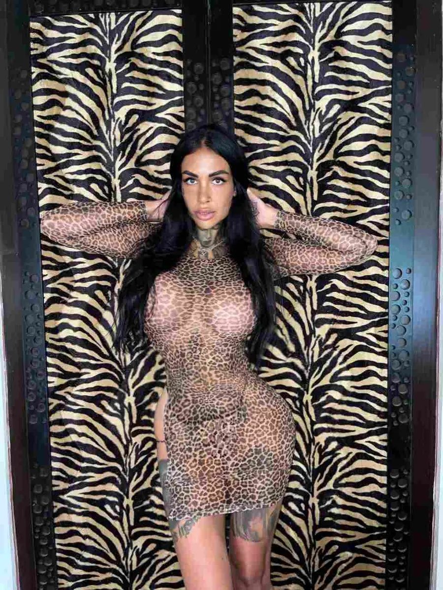 Firnika escort in Dubai