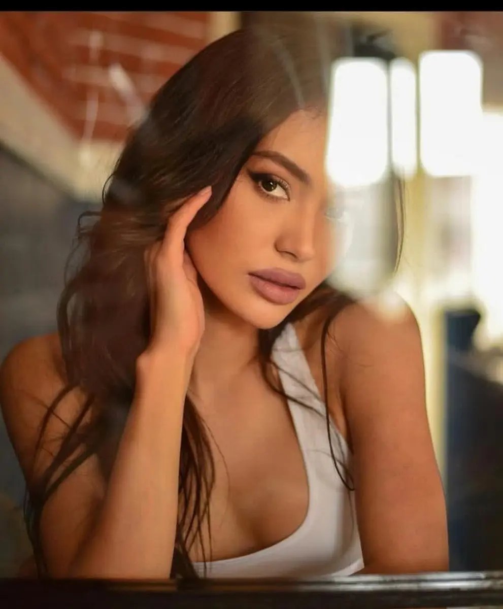 Nonna escort in Dubai