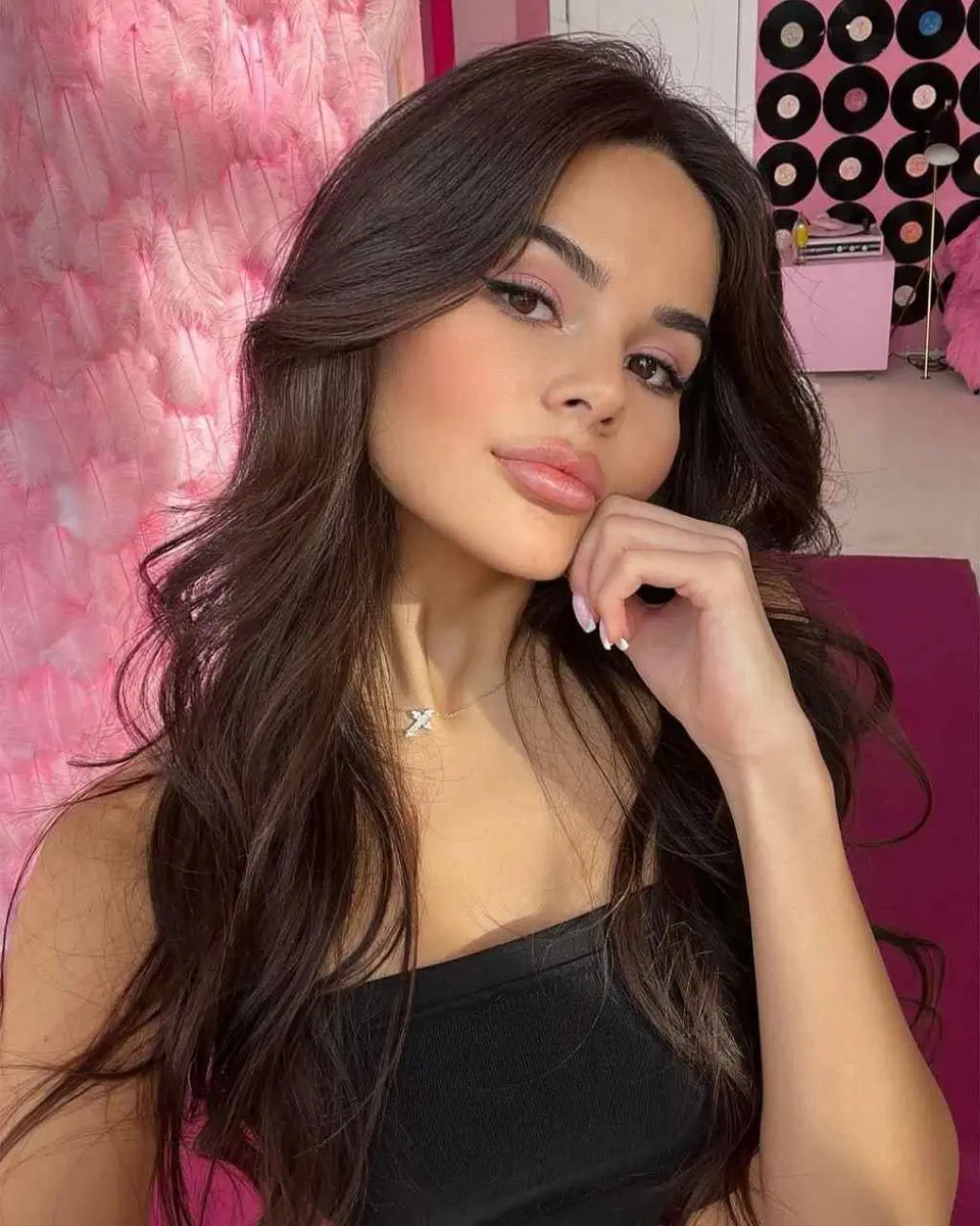 Seltin escort in Dubai