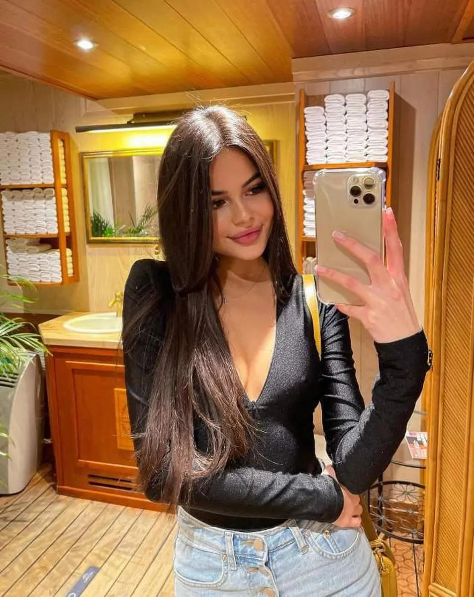 Seltin escort in Dubai