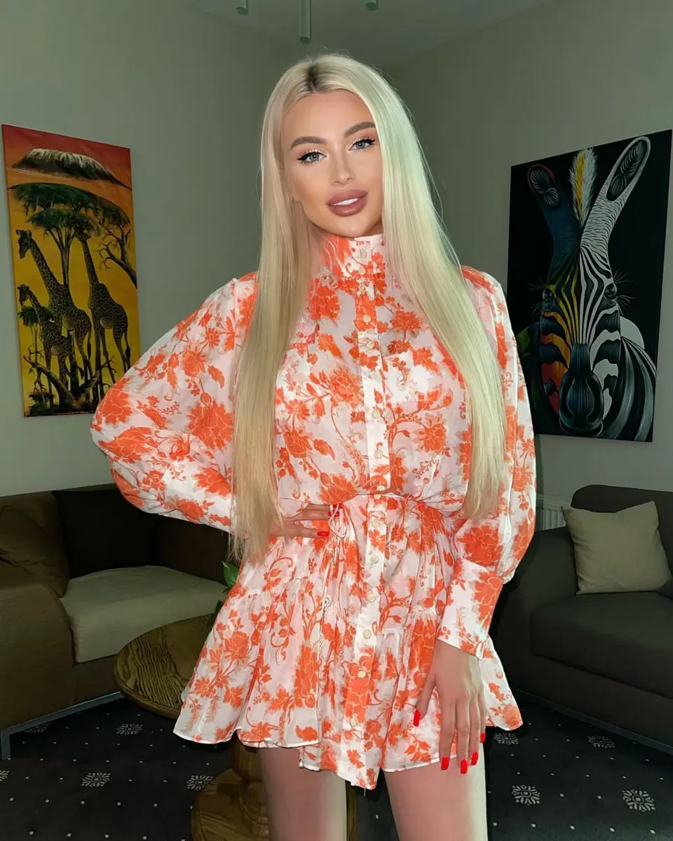 Umili escort in Dubai